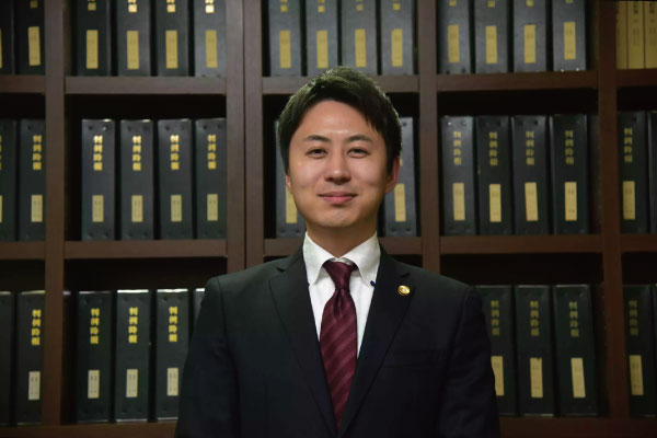 弁護士 氏名